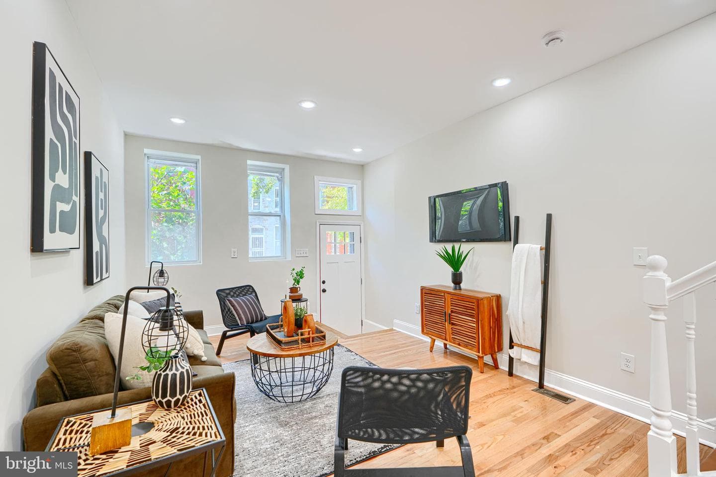 1827 Druid Hill Avenue photo 6