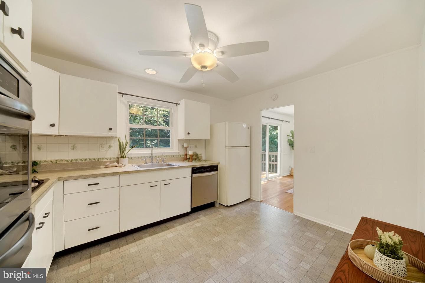 403 Old Orchard Road photo 6