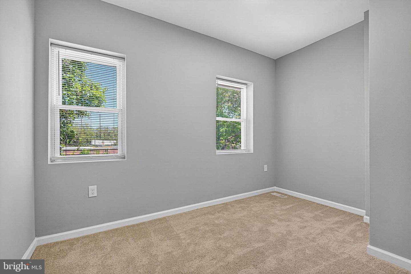 2518 W Fayette Street photo 11