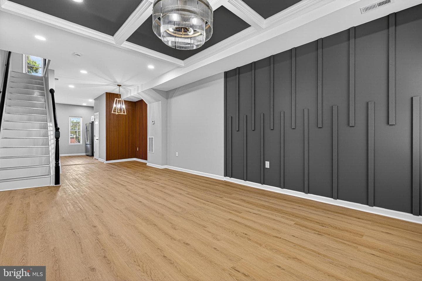2518 W Fayette Street photo 6