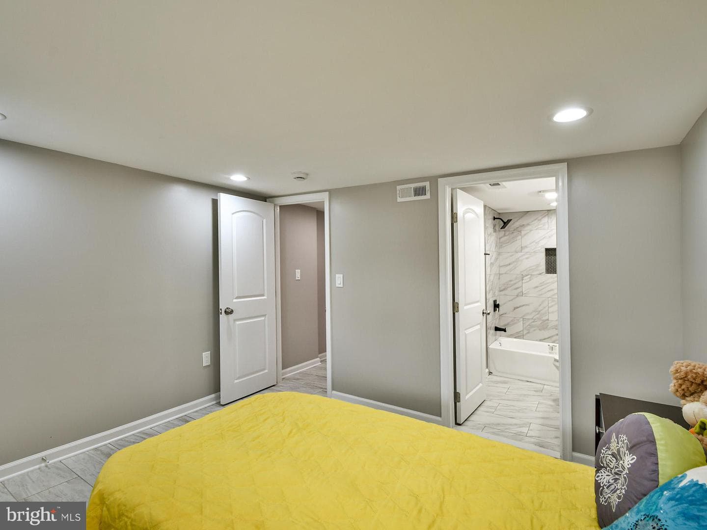 1315 N Washington Street photo 39