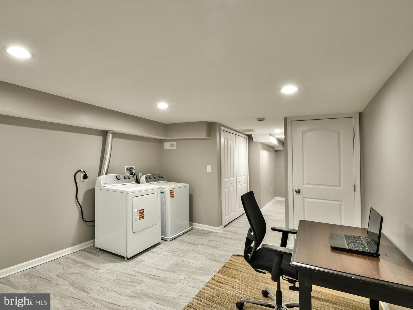 1315 N Washington Street photo 44
