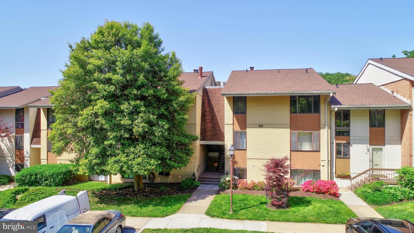 8 Cross Keys Road #8f