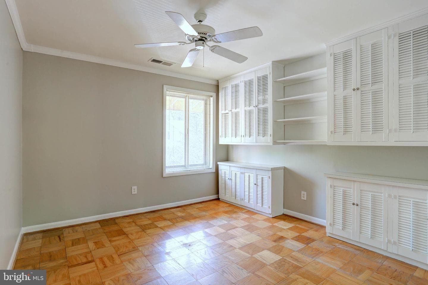 8 Cross Keys Road #8f photo 15