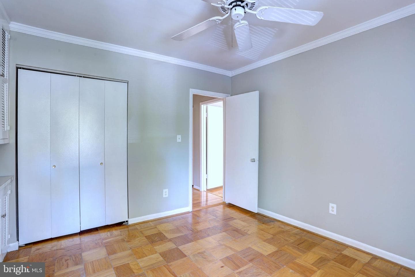 8 Cross Keys Road #8f photo 16