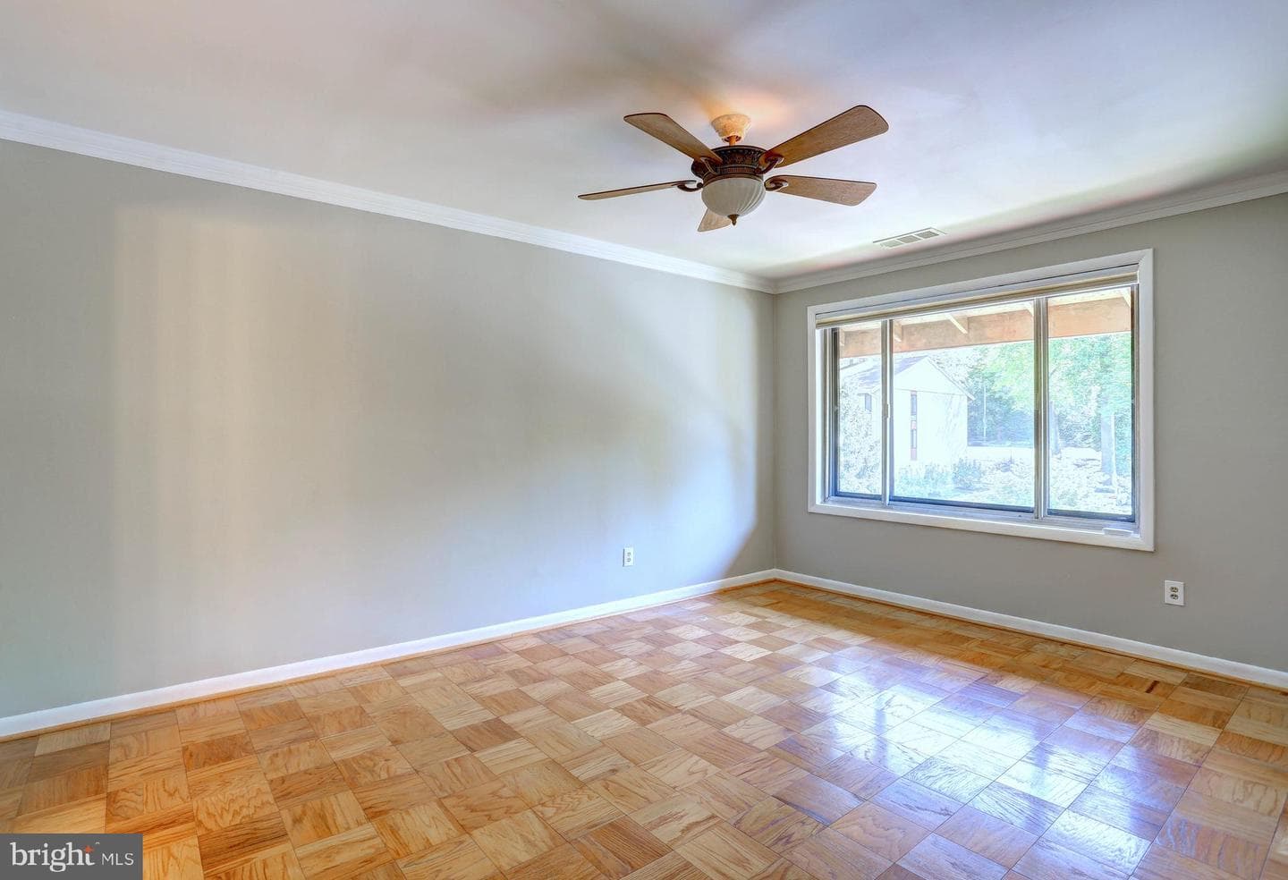 8 Cross Keys Road #8f photo 17