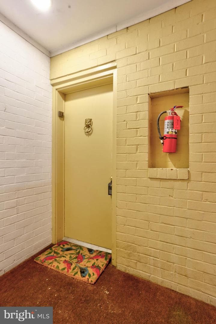 8 Cross Keys Road #8f photo 34