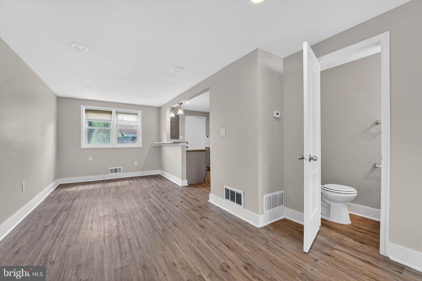 4803 Aberdeen Avenue photo 10