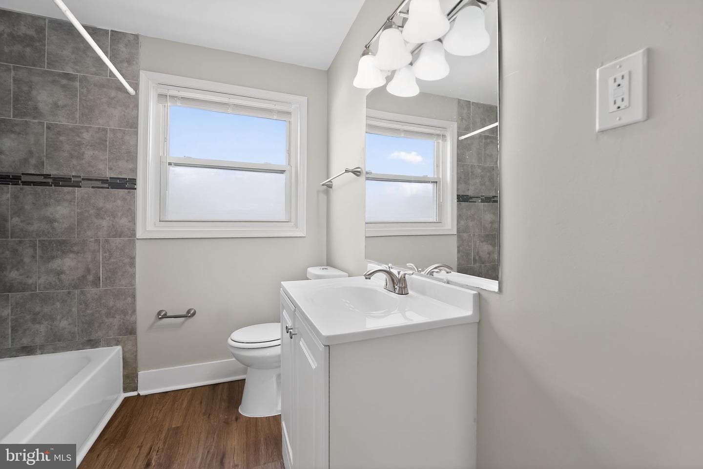 4803 Aberdeen Avenue photo 15