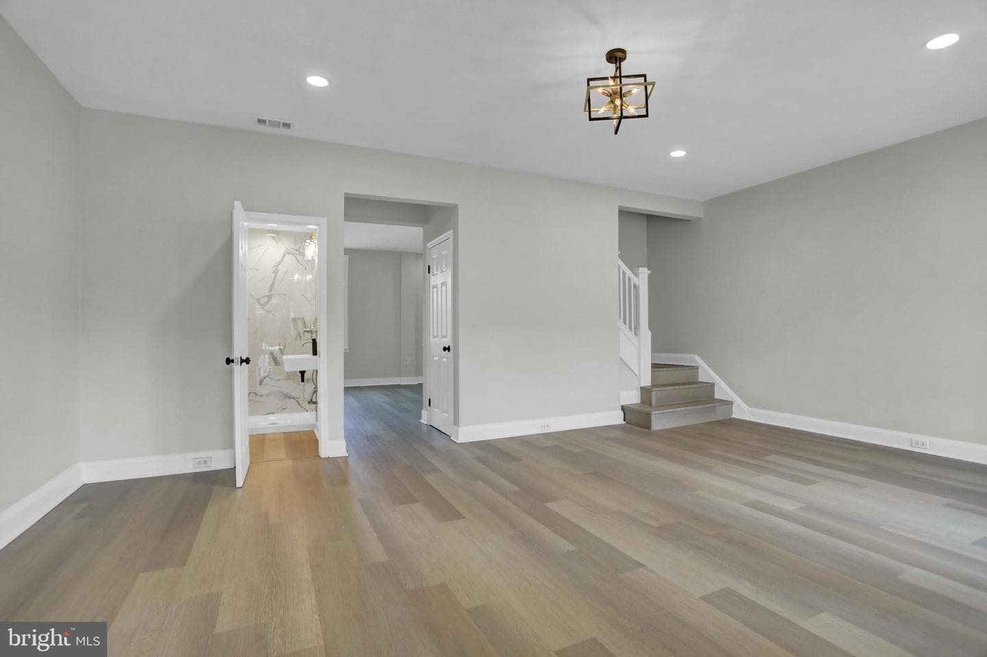 3202 Dudley Avenue photo 8