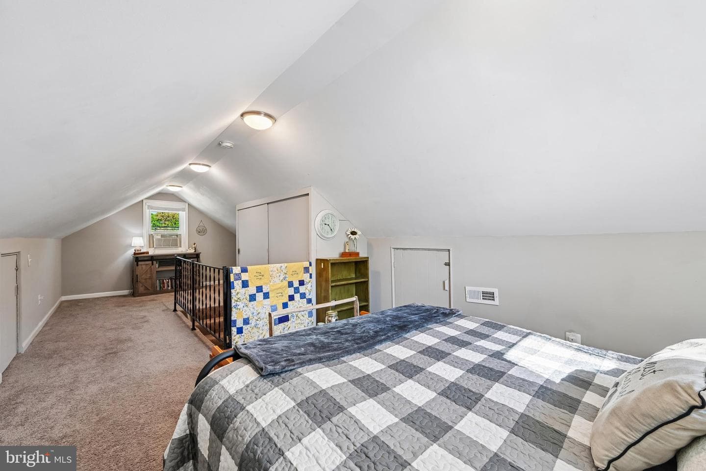 2814 Hemlock Avenue photo 28