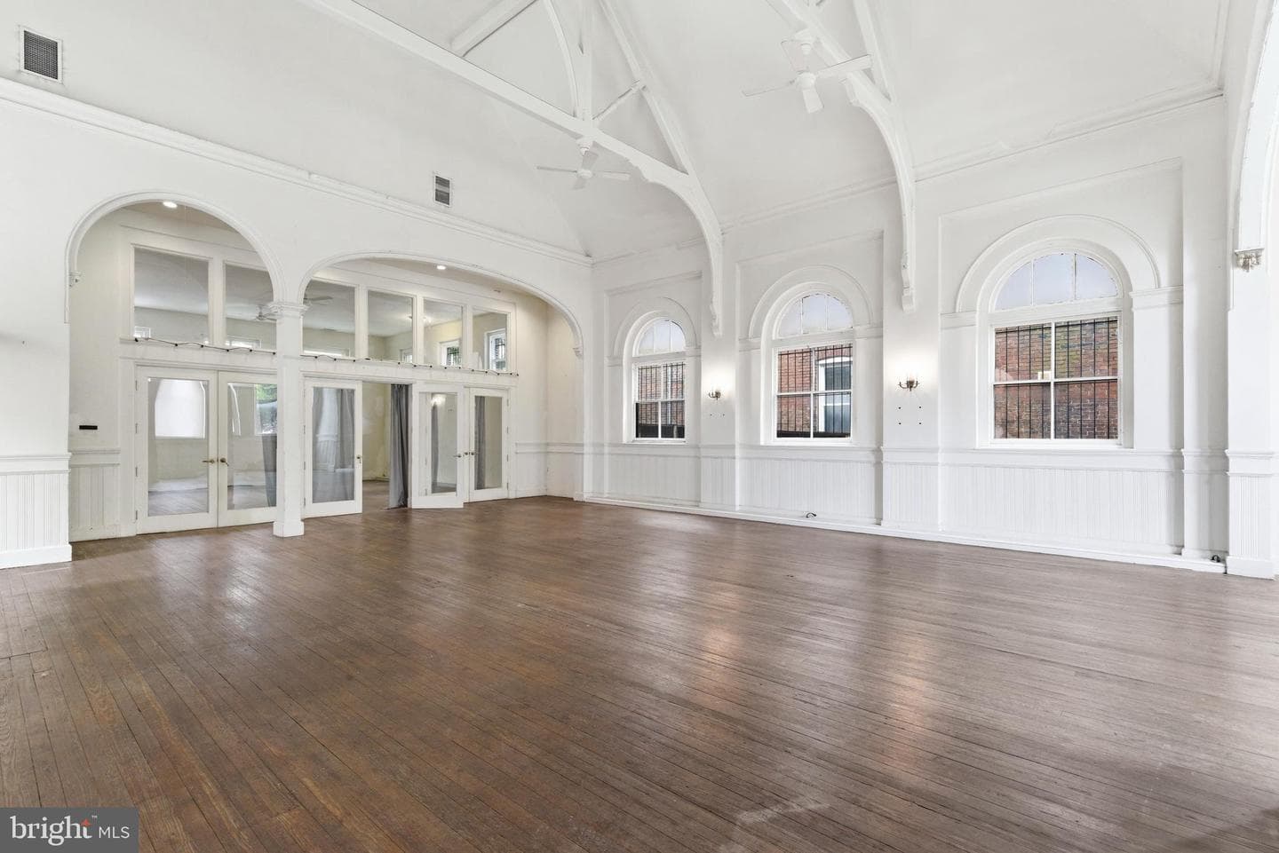 1401 Light St photo 7