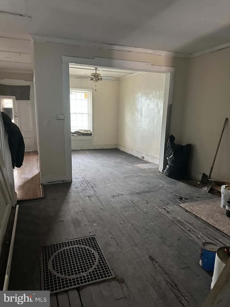 2832 Washington Boulevard photo 4