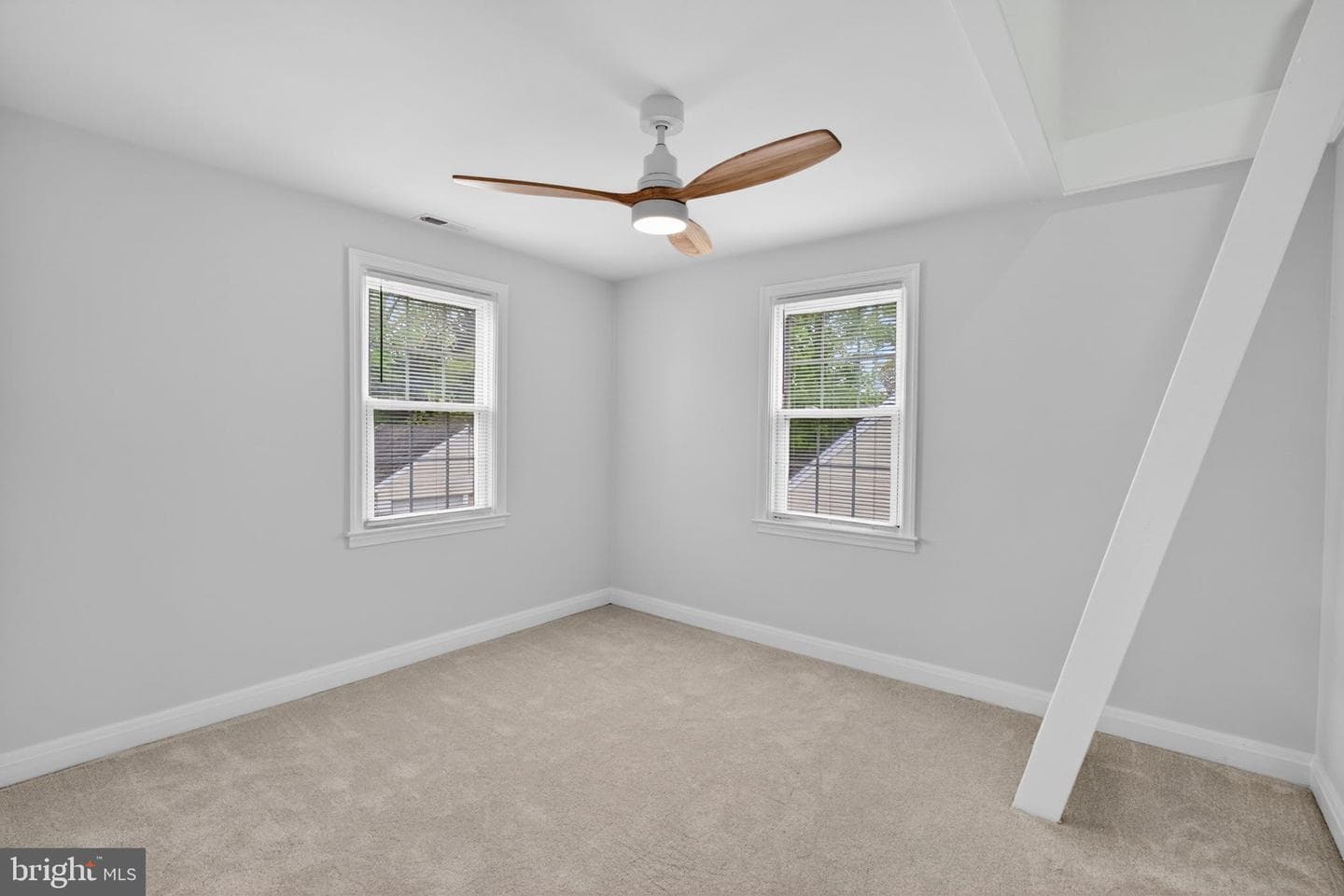 7123 Chambers Road photo 35