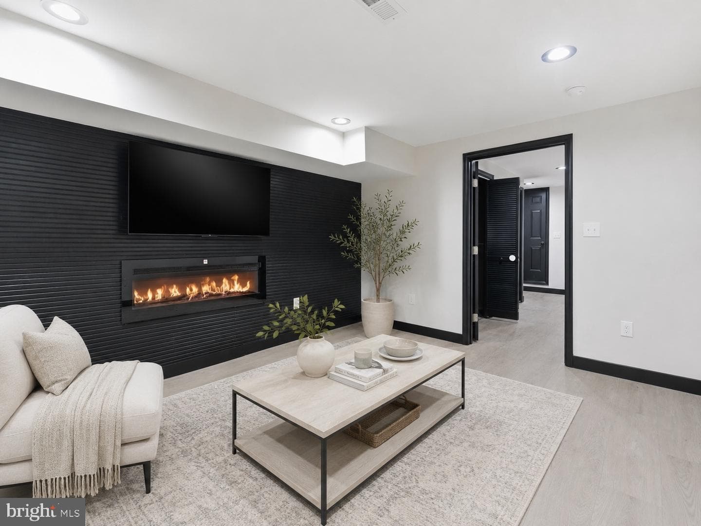 4209 Old Frederick Road photo 17