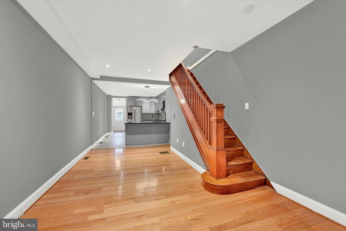 1421 Hull Street photo 9