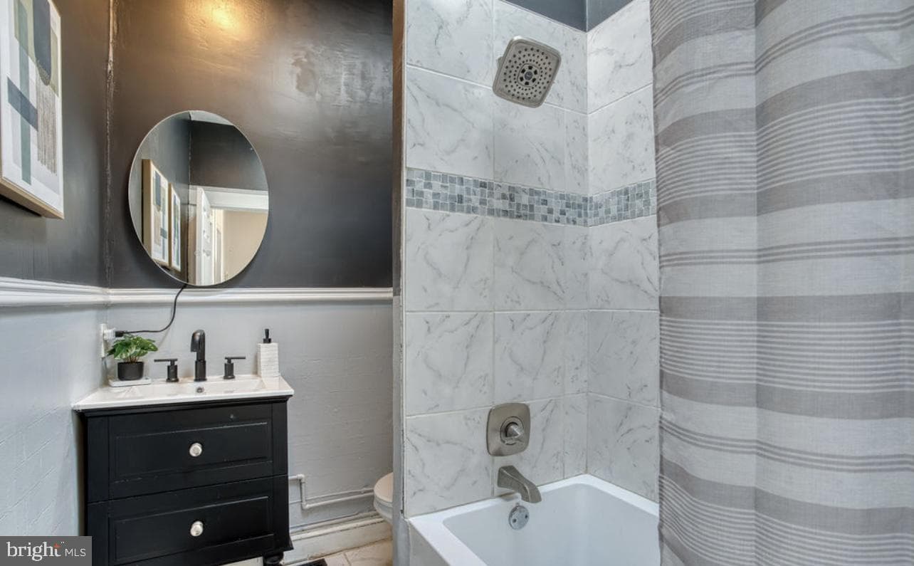 3404 W Franklin Street photo 16