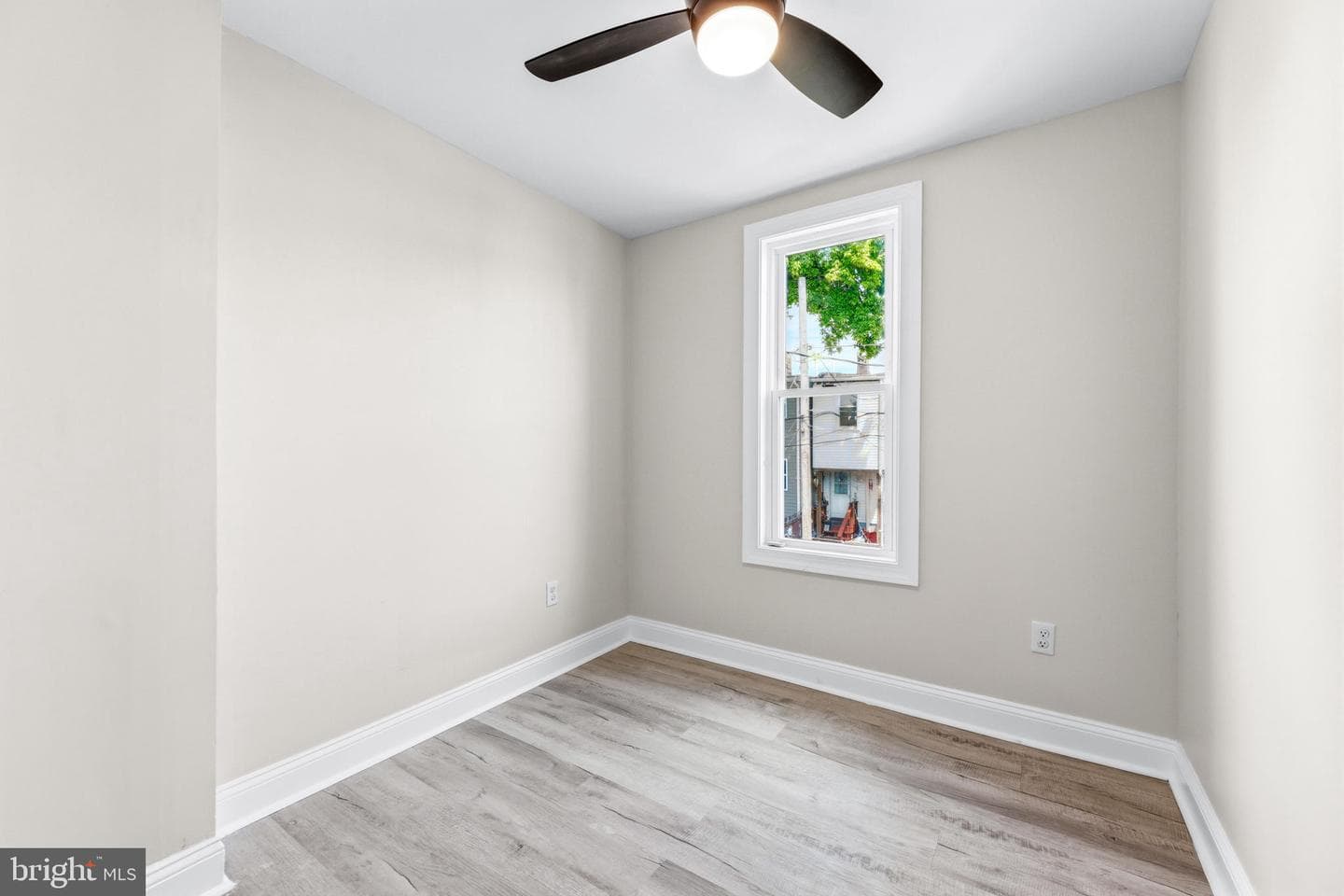 2723 Hampden Avenue photo 28