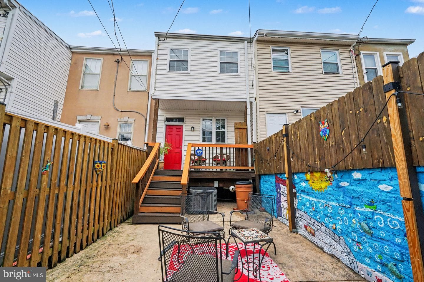 145 N Milton Avenue photo 24
