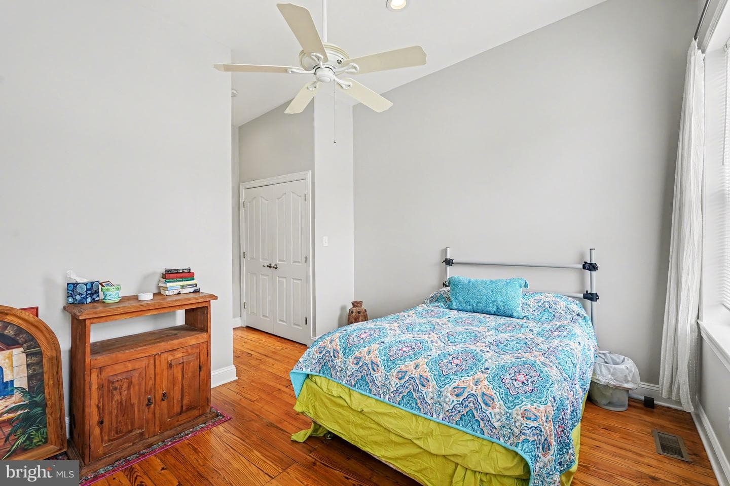 145 N Milton Avenue photo 5