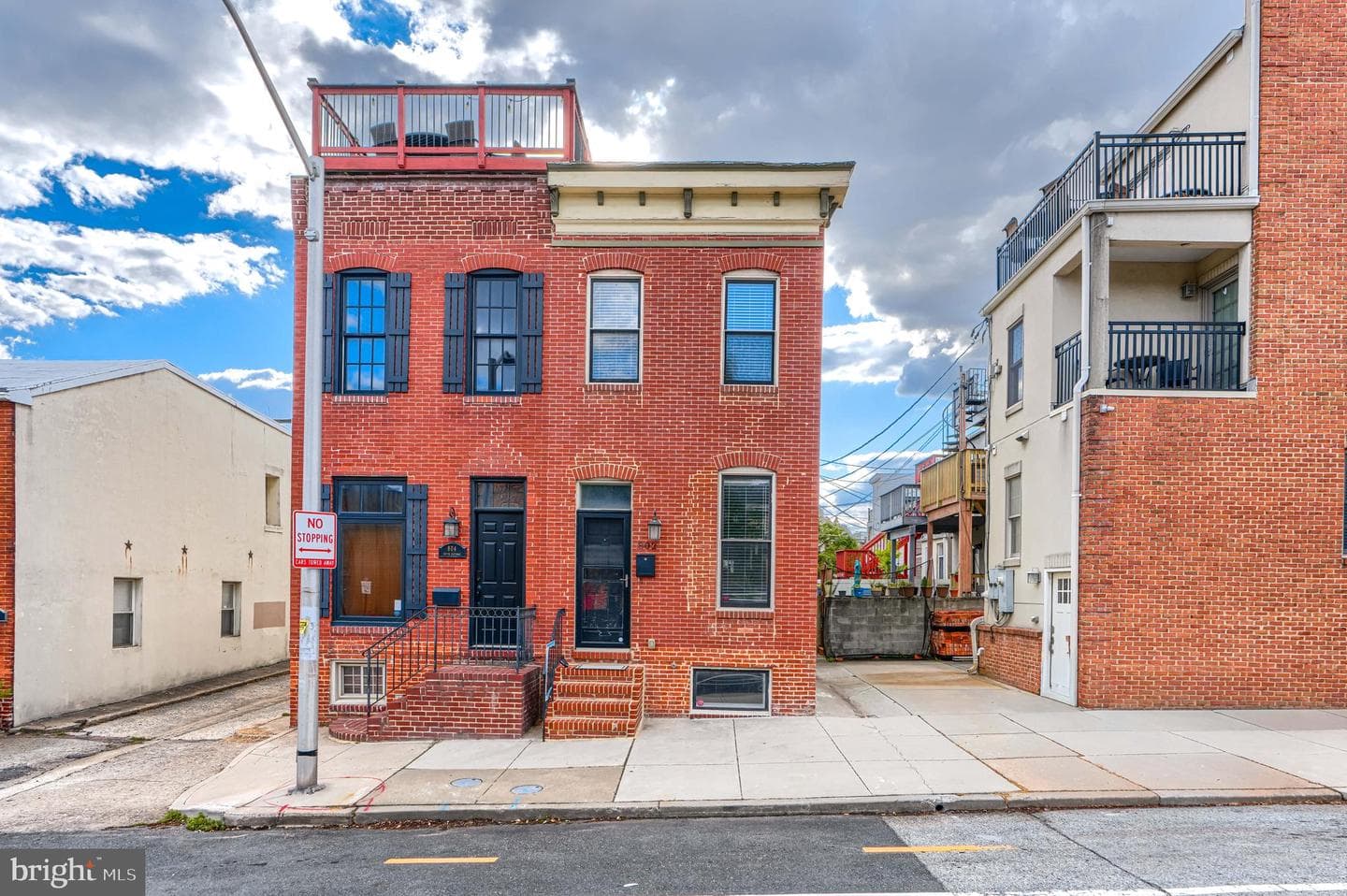 802 S Potomac Street photo 4
