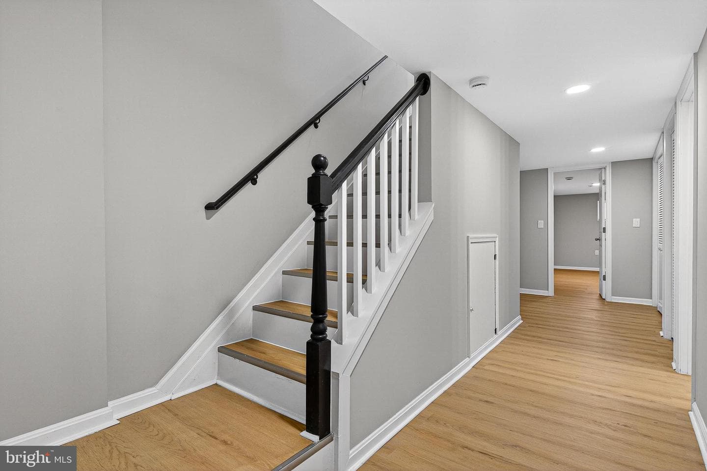 1725 E Oliver Street photo 22
