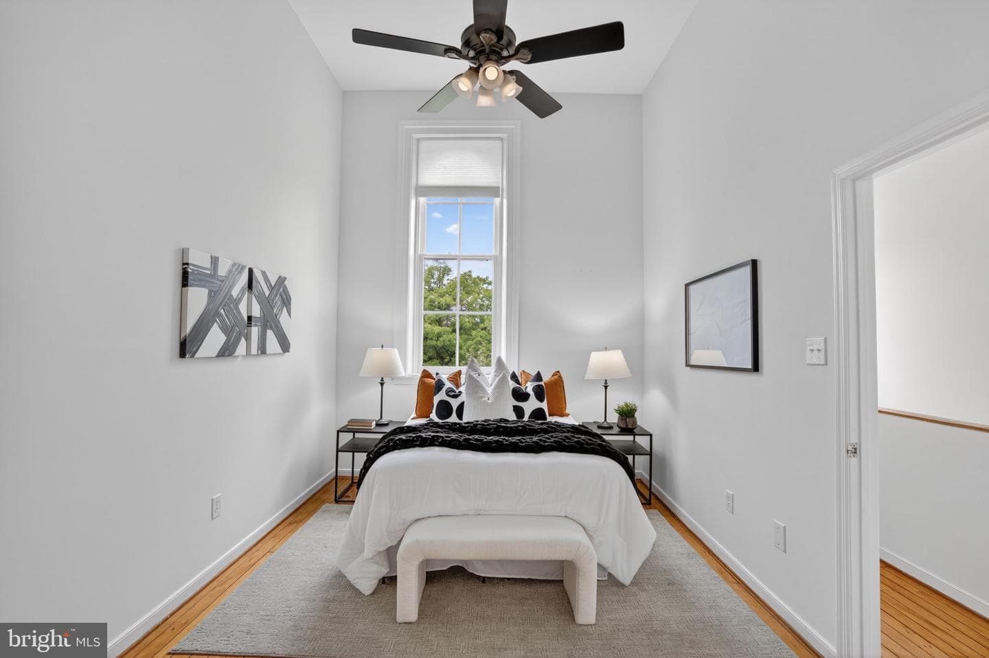 823 S Sharp Street photo 24