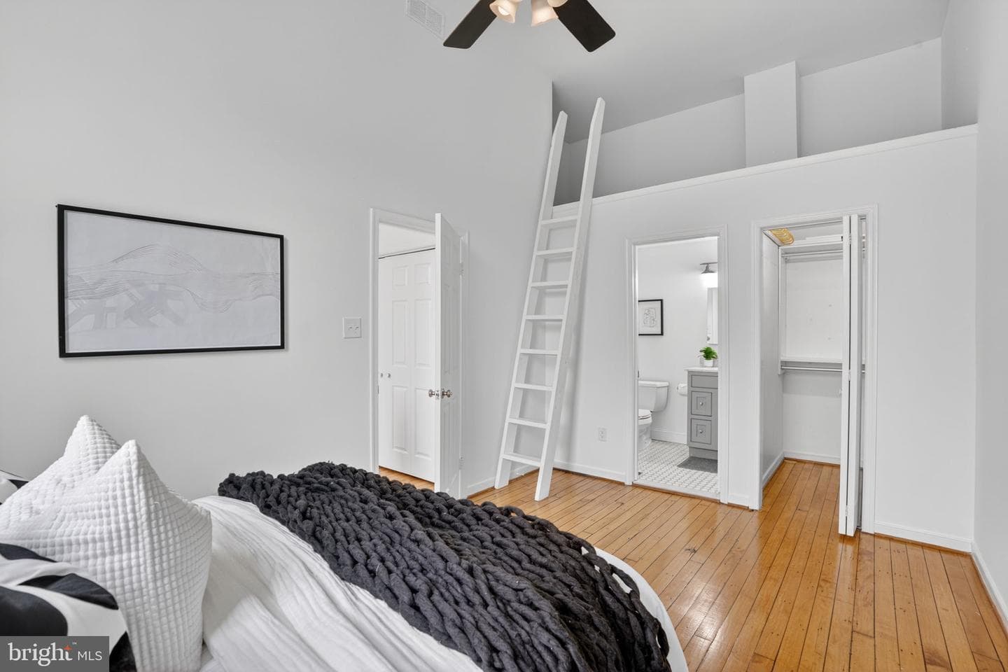 823 S Sharp Street photo 30