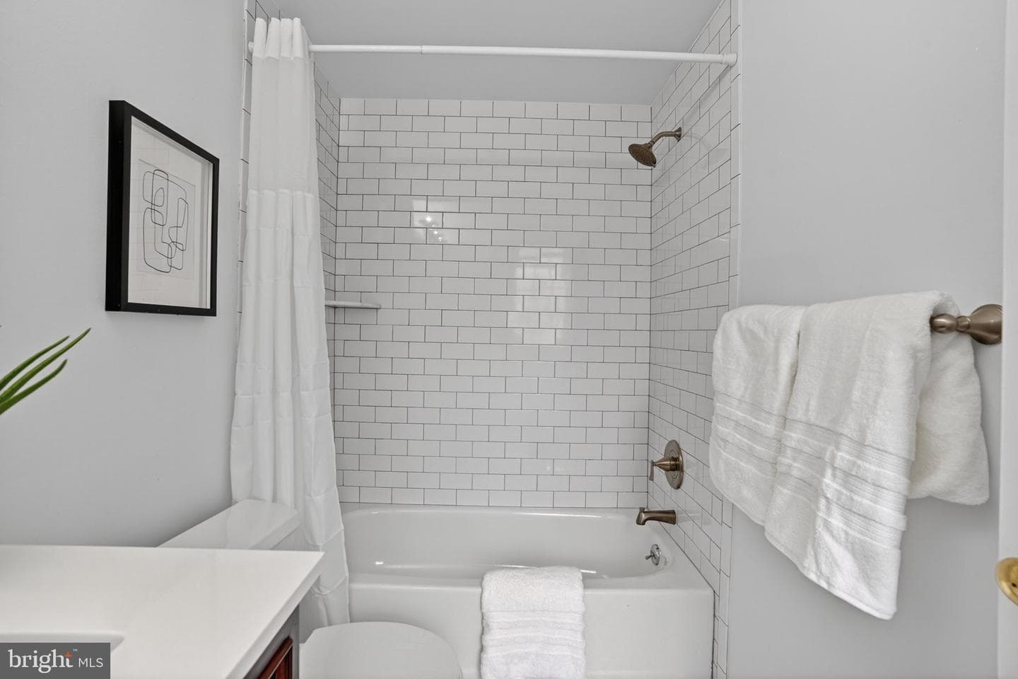 823 S Sharp Street photo 35