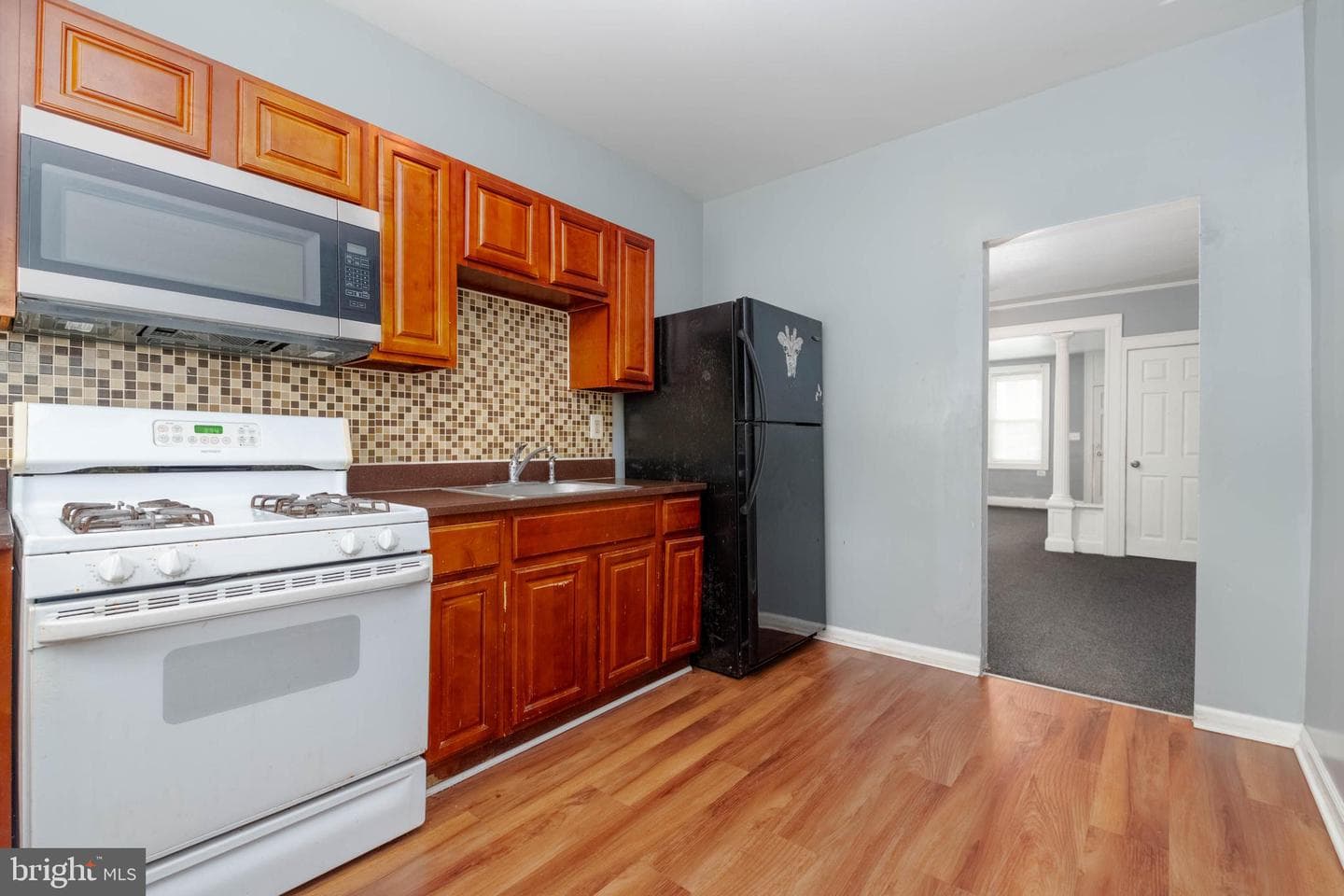 2850 Mayfield Avenue photo 15