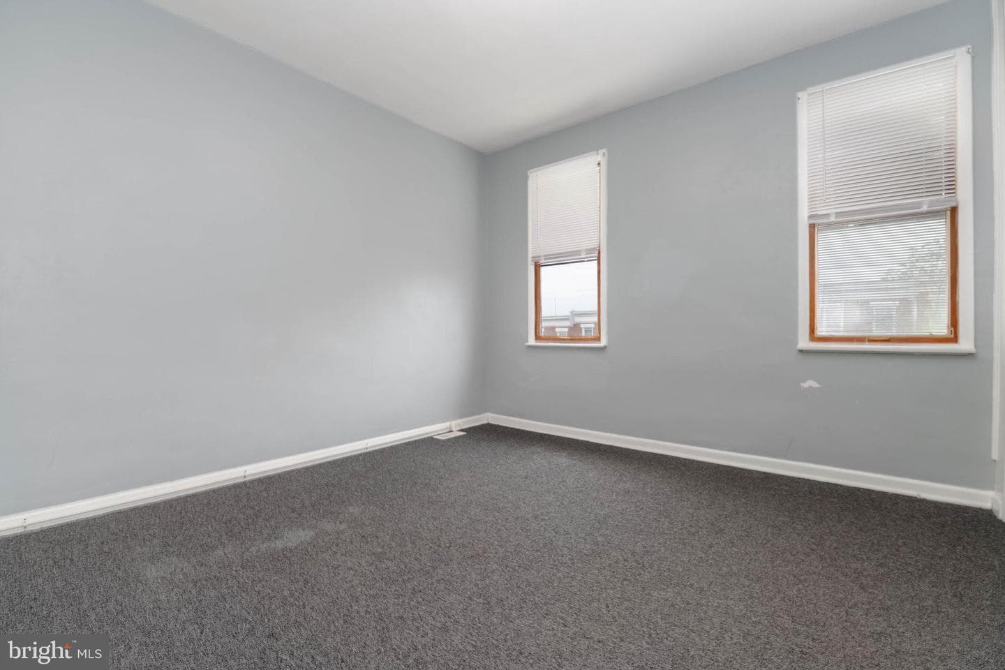 2850 Mayfield Avenue photo 17