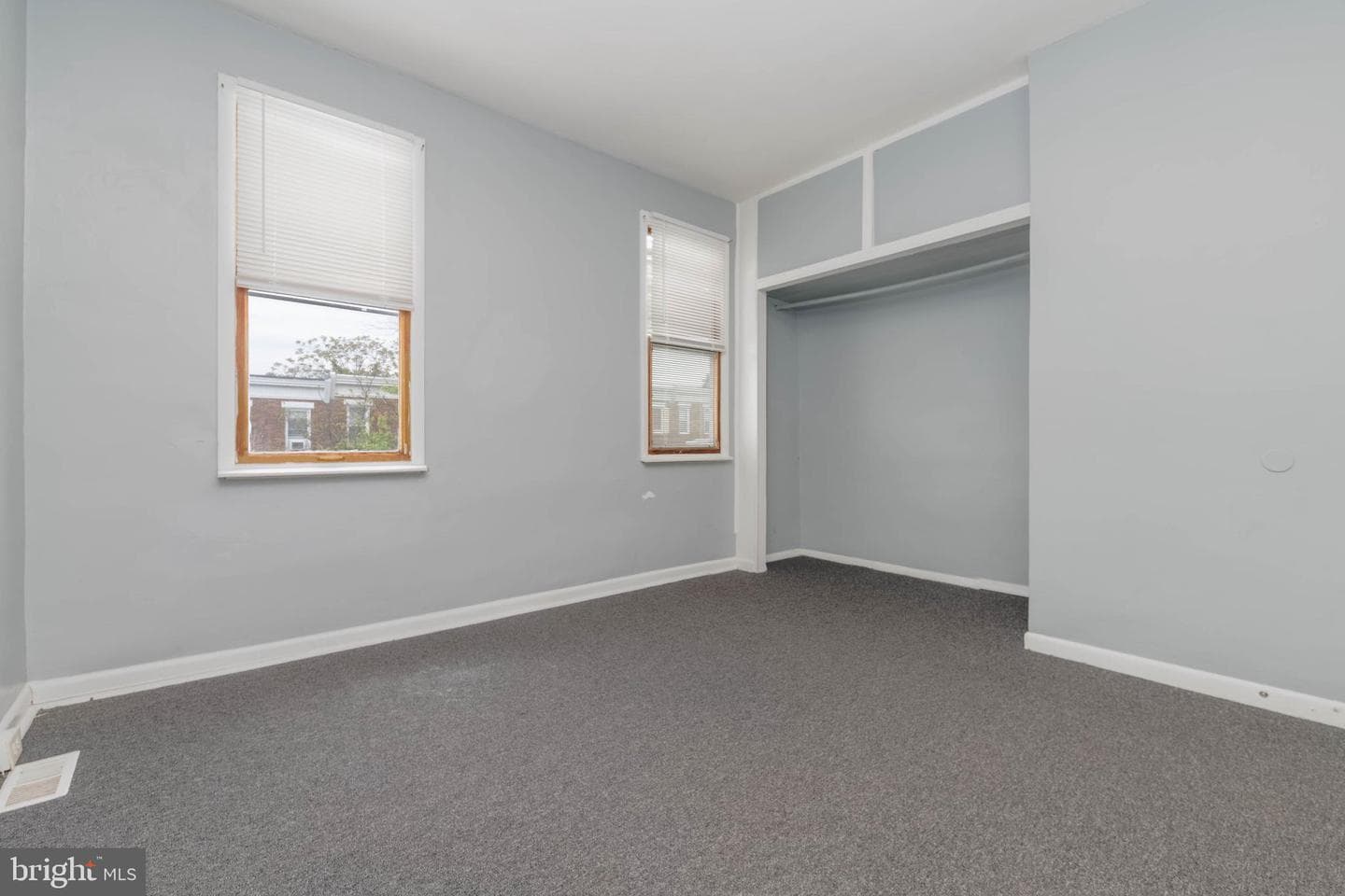 2850 Mayfield Avenue photo 18