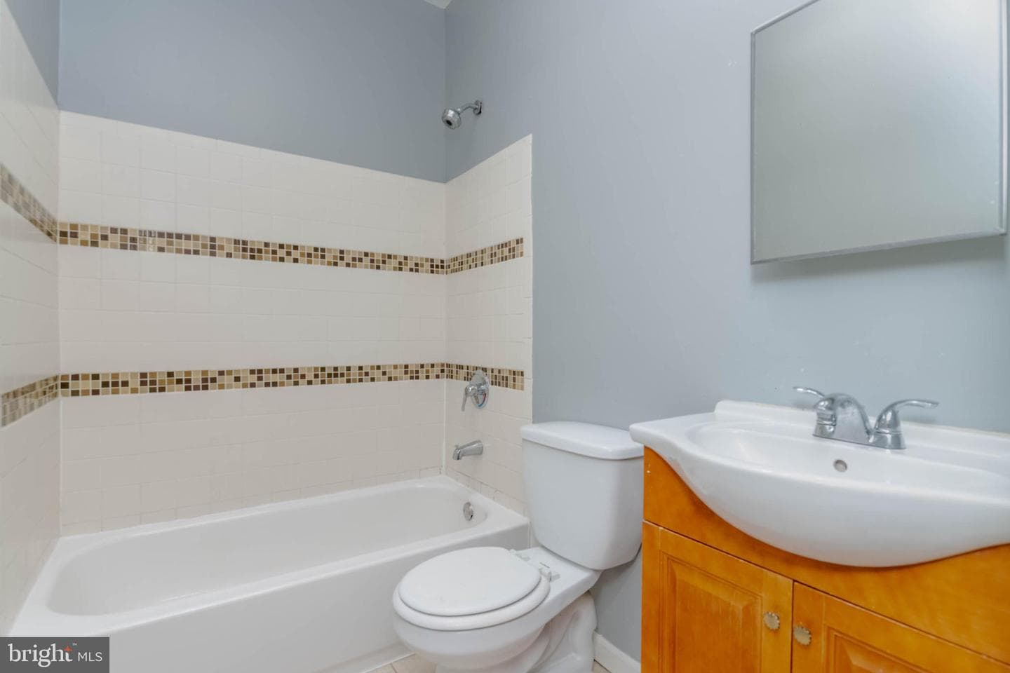 2850 Mayfield Avenue photo 21