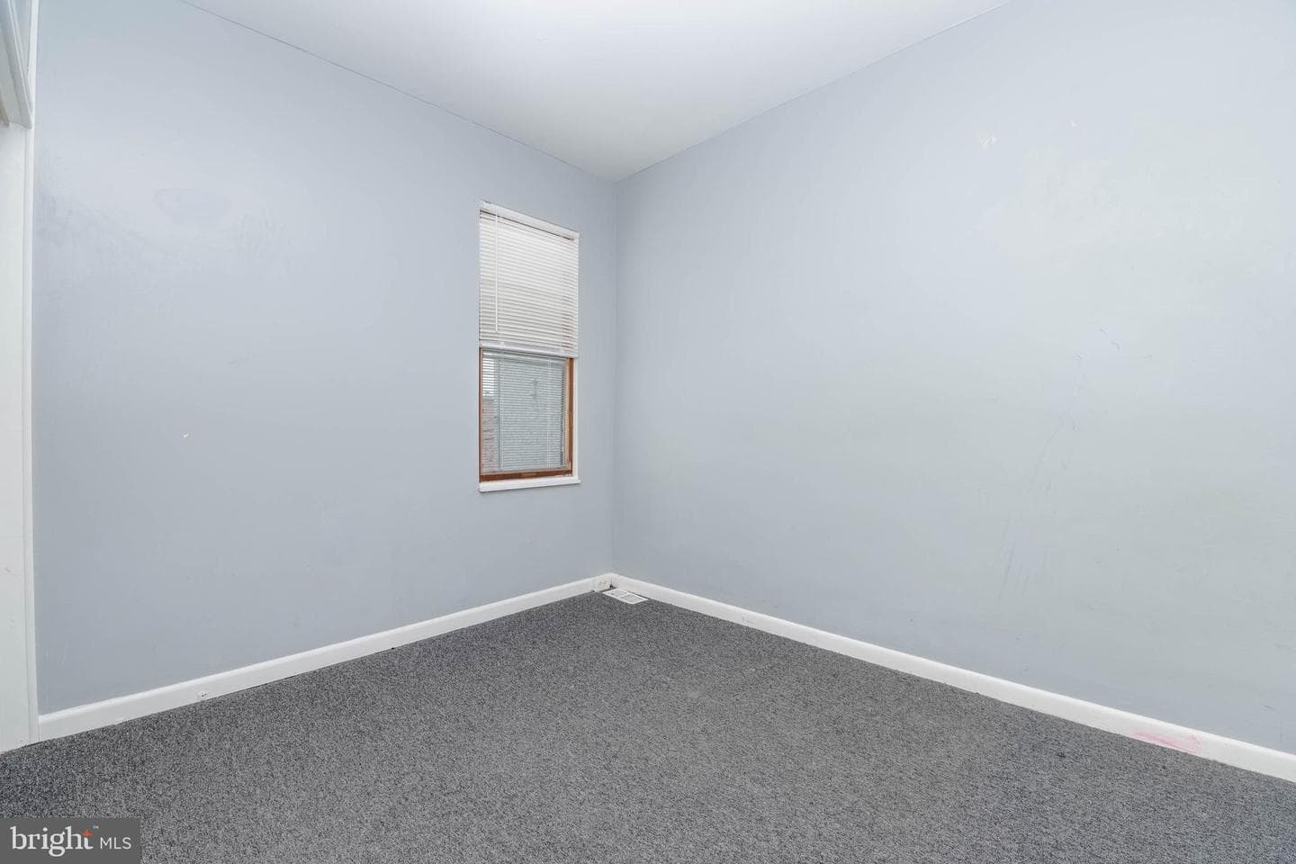 2850 Mayfield Avenue photo 22