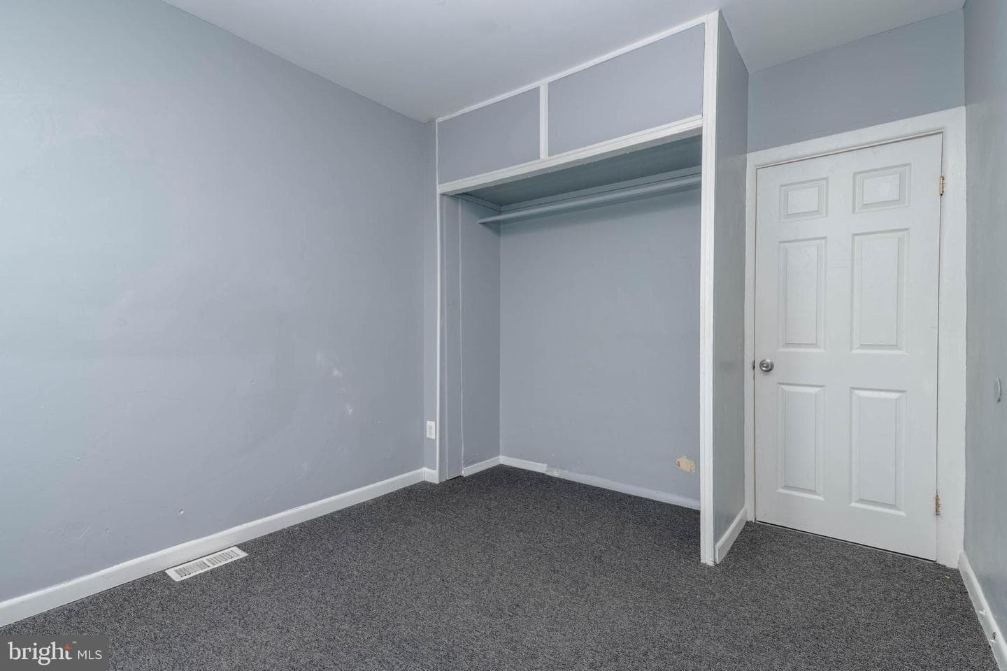 2850 Mayfield Avenue photo 26