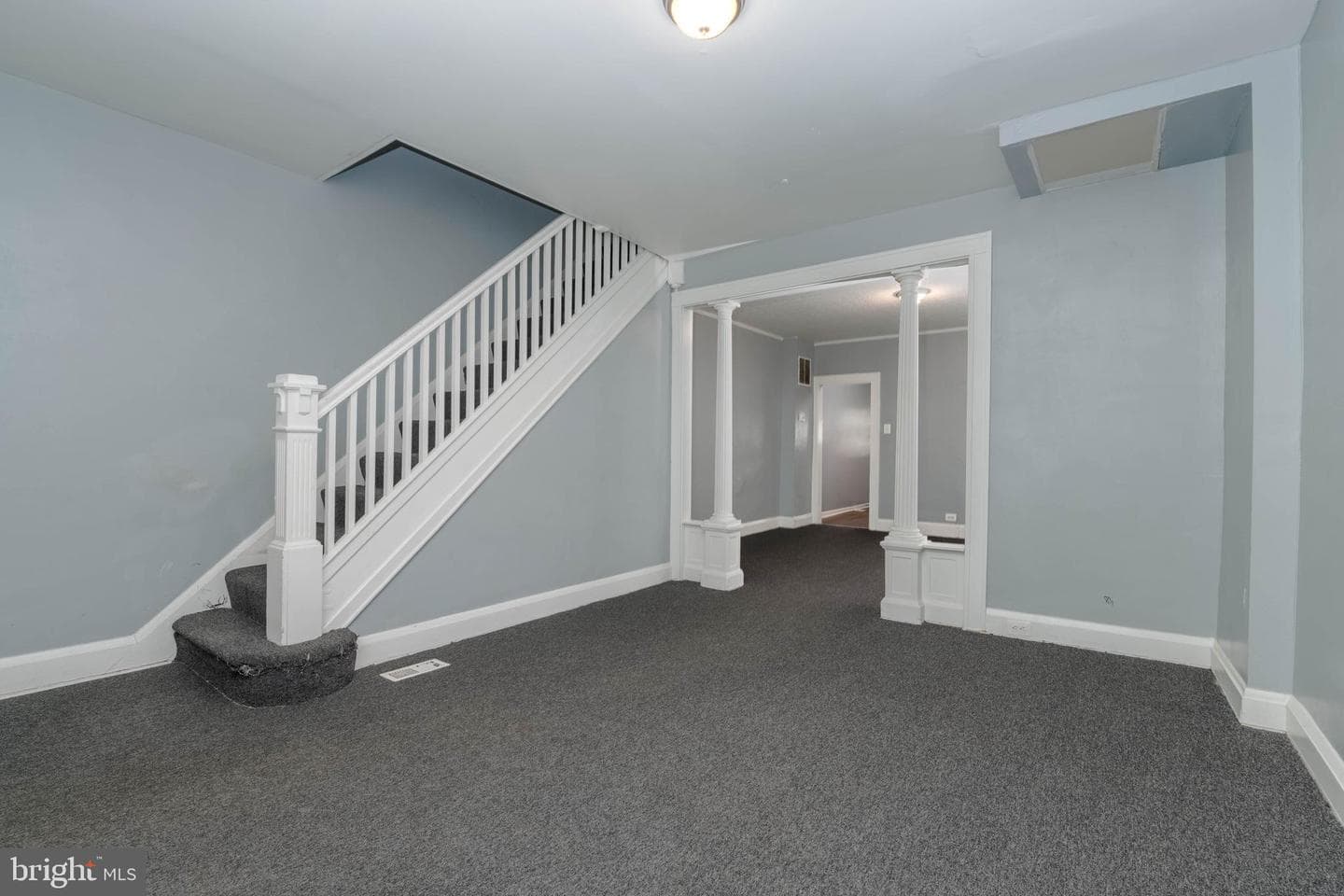 2850 Mayfield Avenue photo 6