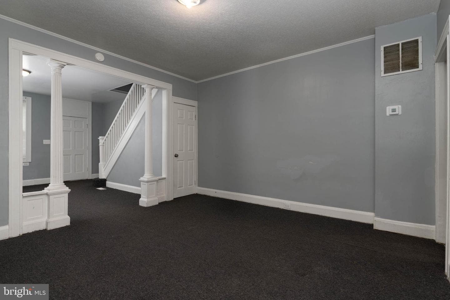 2850 Mayfield Avenue photo 9