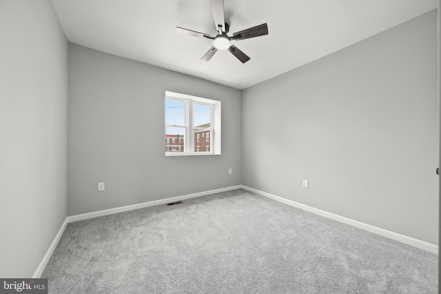 2600 Oswego Avenue photo 14