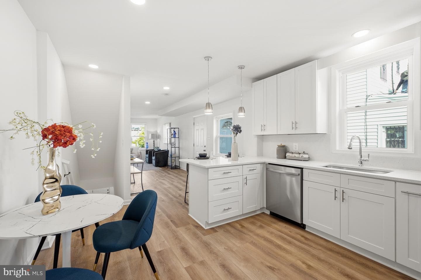 3731 Falls Road photo 8