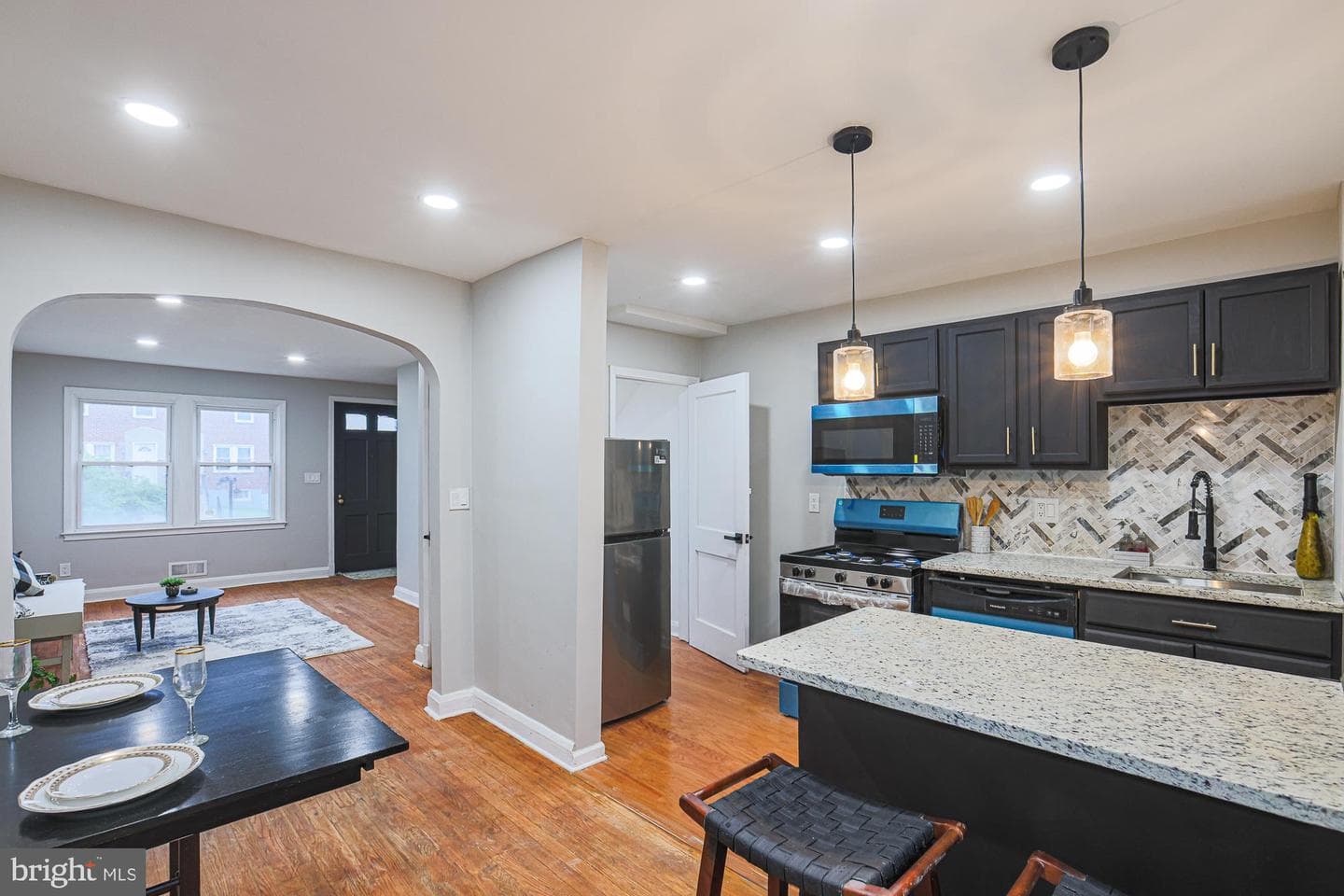 3635 Lyndale Avenue photo 9