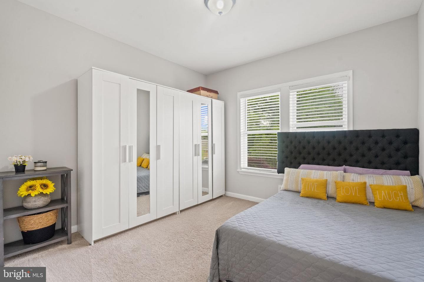 3413 Bateman Avenue photo 20