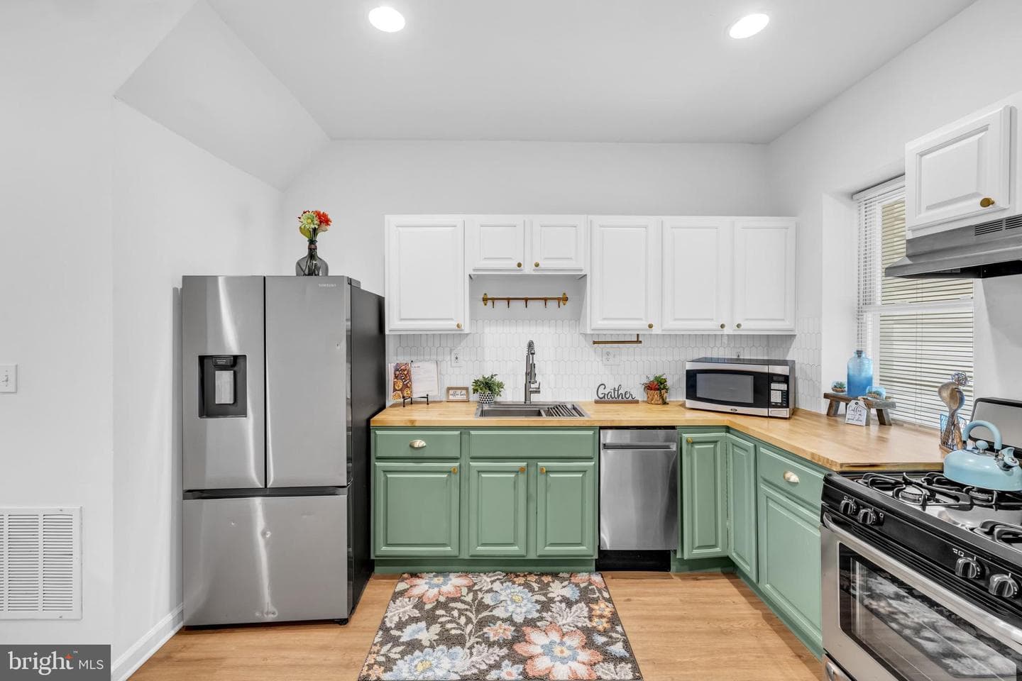 117 S Calhoun Street photo 16