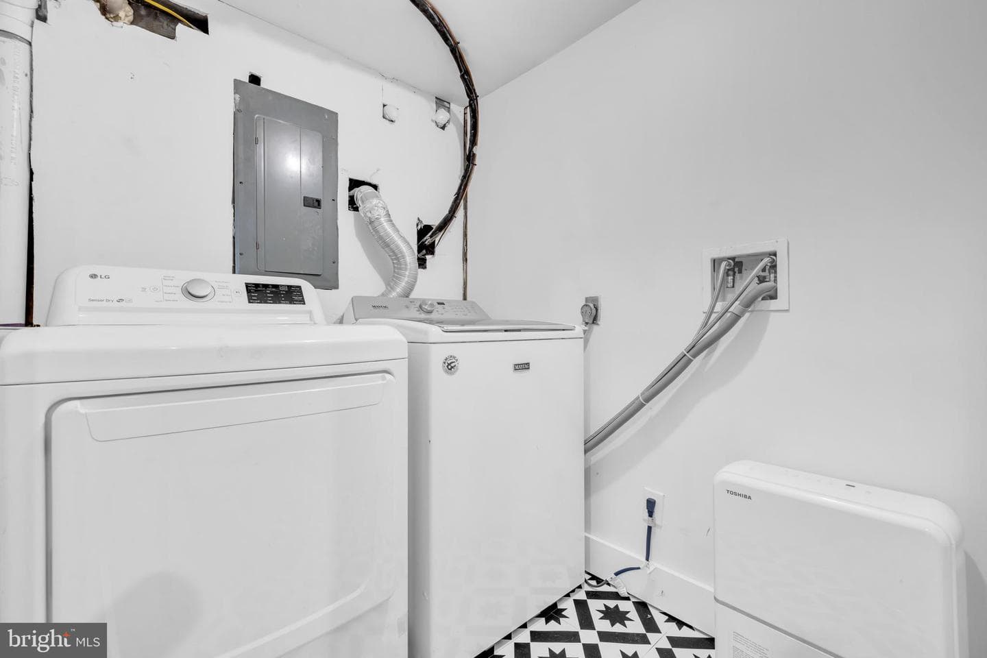 117 S Calhoun Street photo 55
