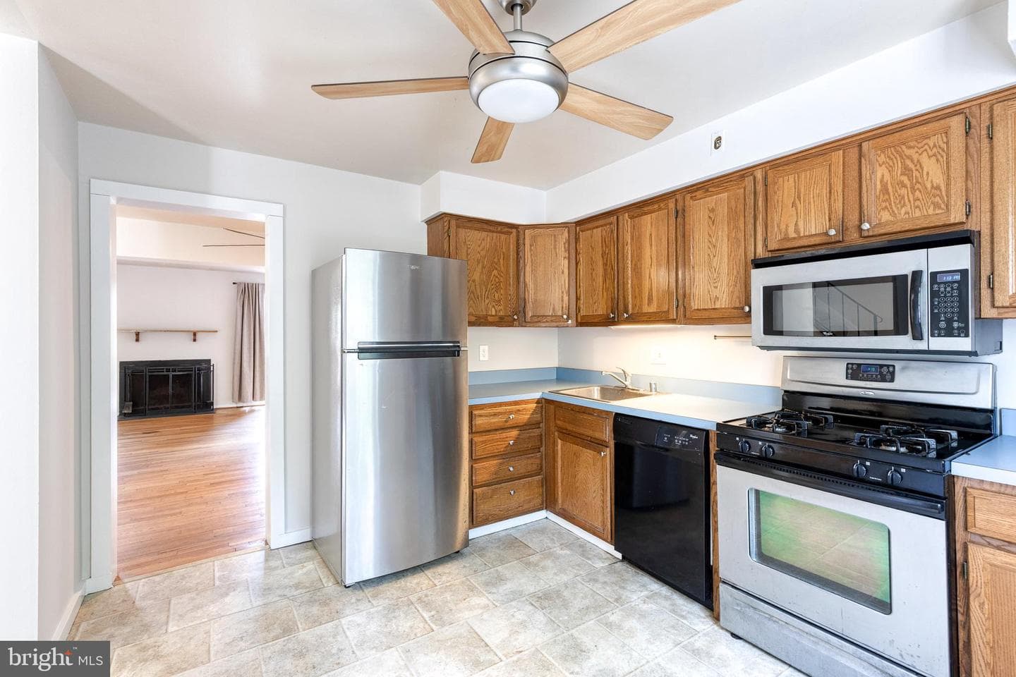 1902 Greenhaven Drive photo 12
