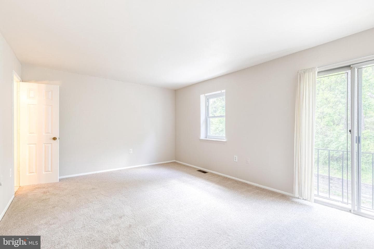 1902 Greenhaven Drive photo 15