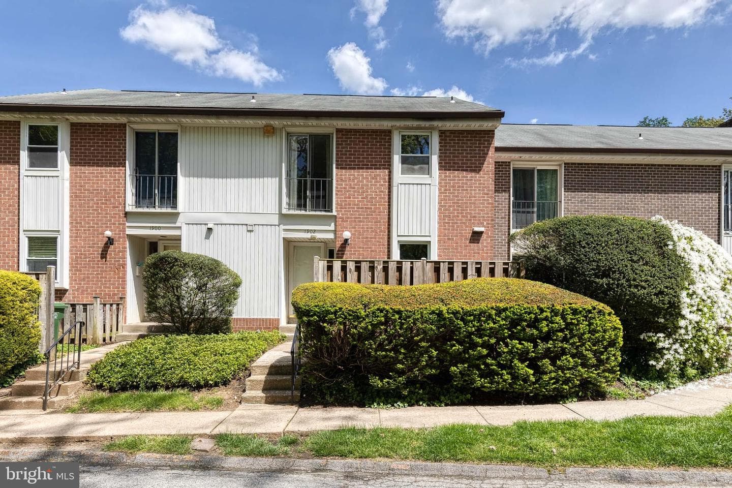 1902 Greenhaven Drive photo 2