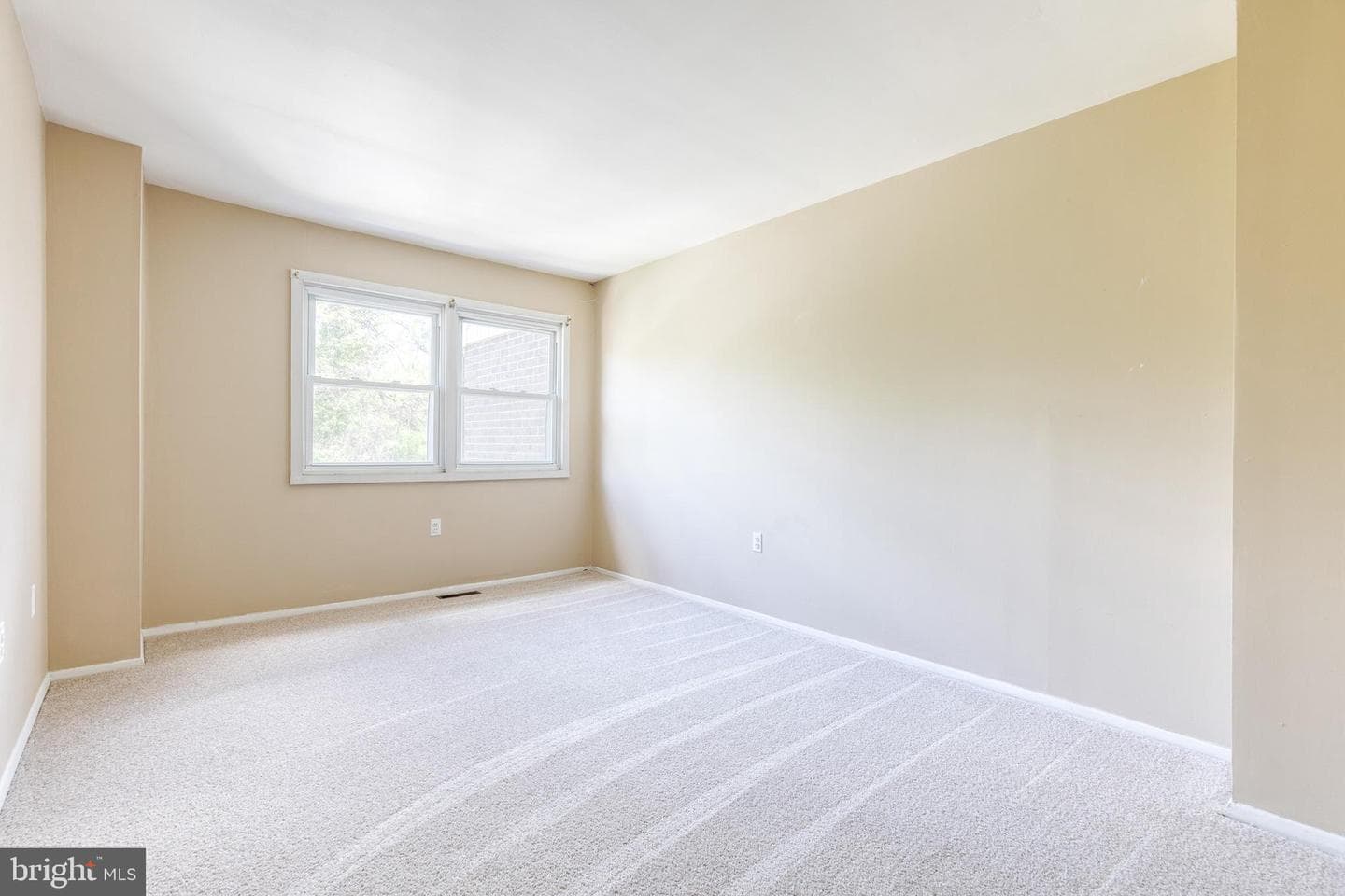 1902 Greenhaven Drive photo 20