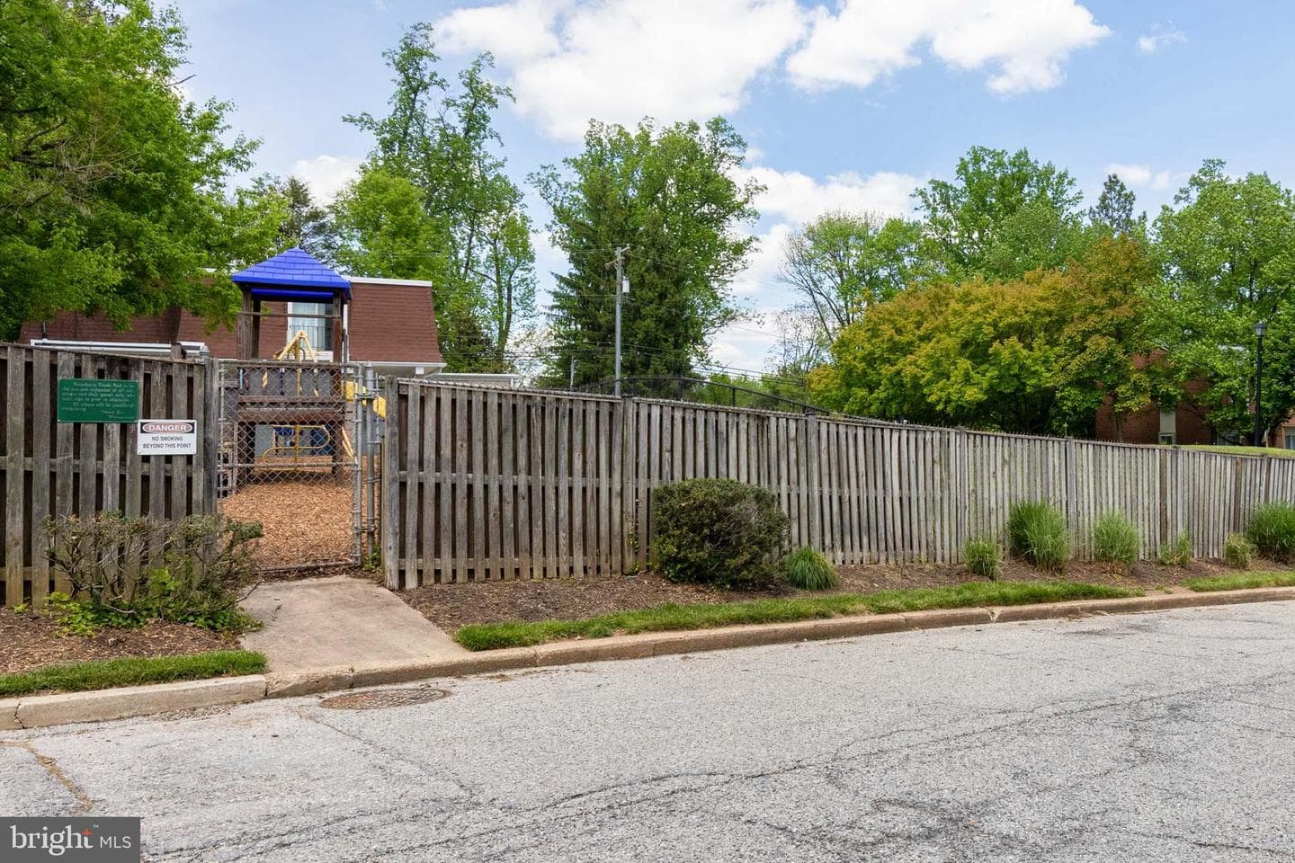 1902 Greenhaven Drive photo 31