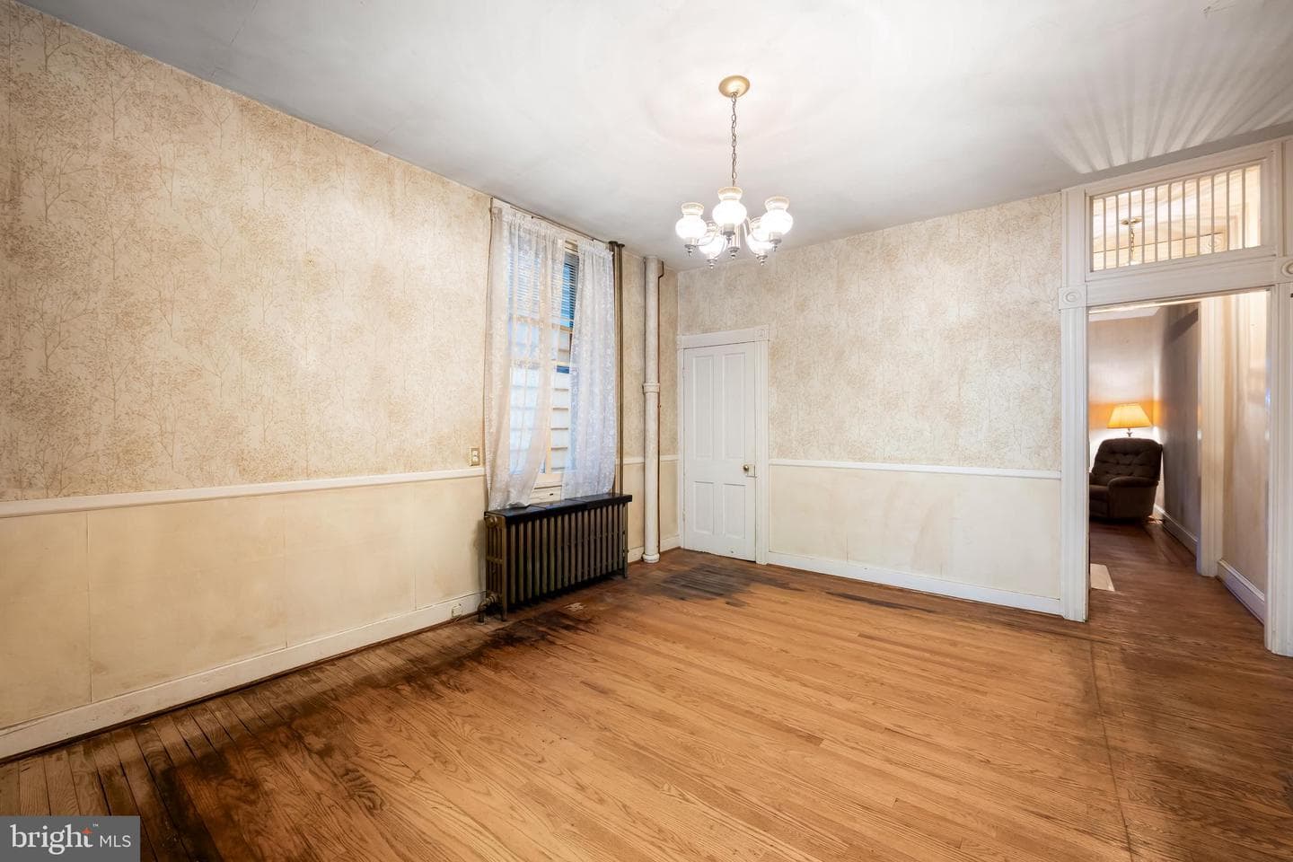 1016 W 38th Street photo 10