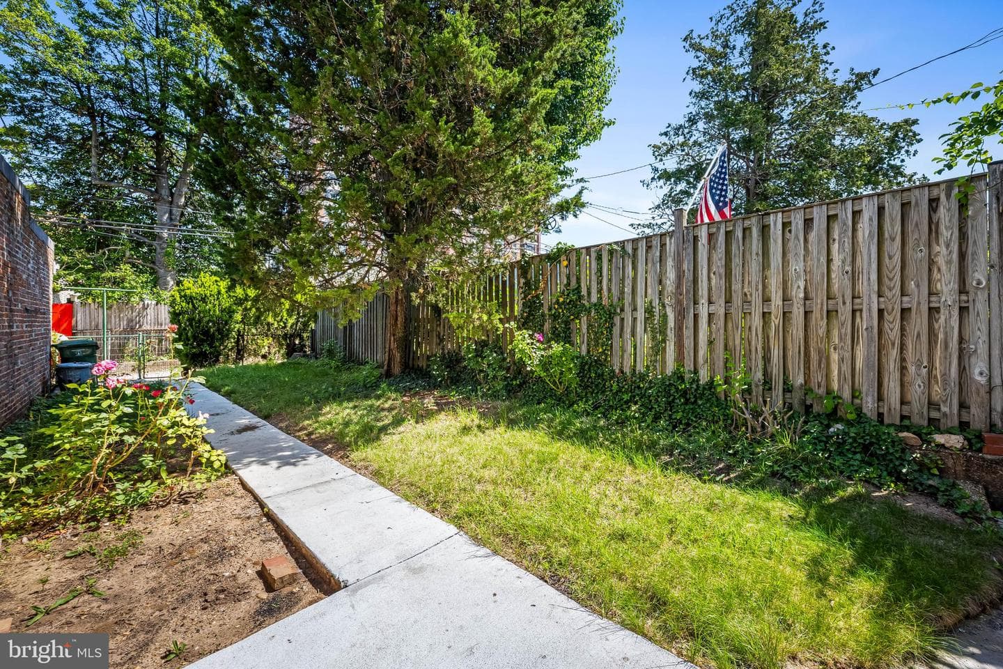 1016 W 38th Street photo 29